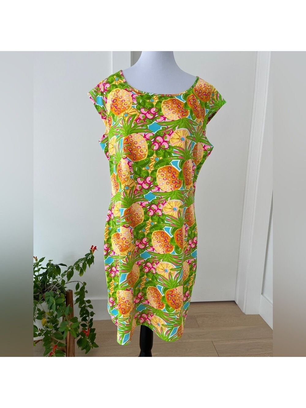 JEAN-PIERRE KLIFA Pullover Shift Dress Cap Sleeves Pineapple Stretchy Travel